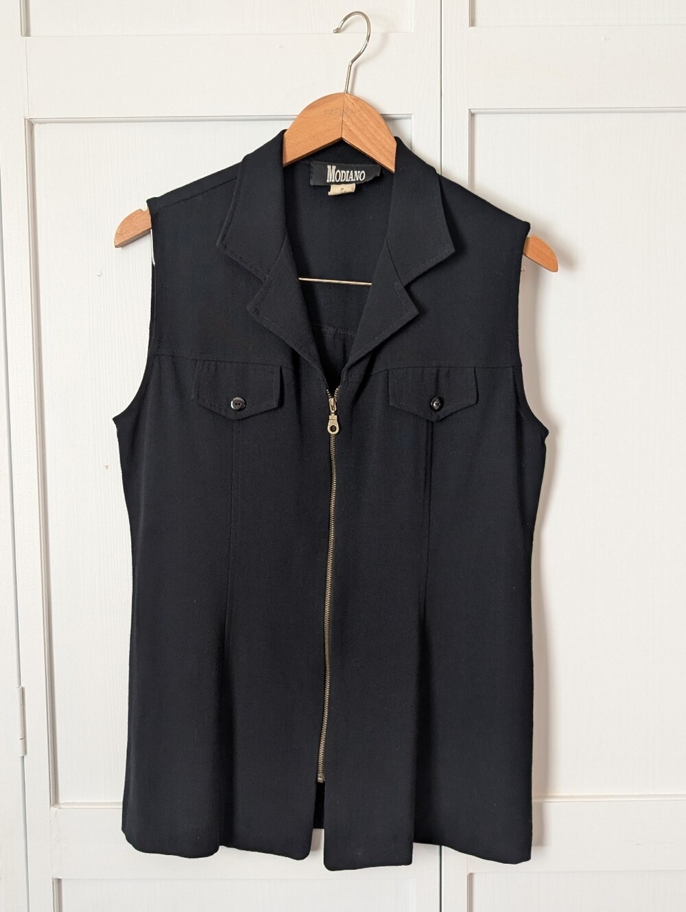 Vintage Modiano Sleeveless Black Zip-Front Vest Top Size 8
